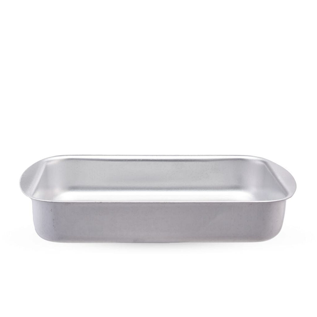 Oven-baked casserole dish with 3 lobes